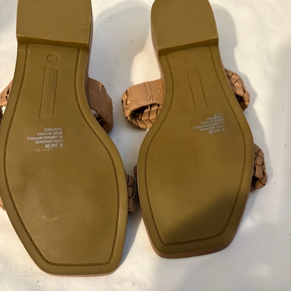 Great sandals that go with everything! BCBGeneration - Picture 4 of 4